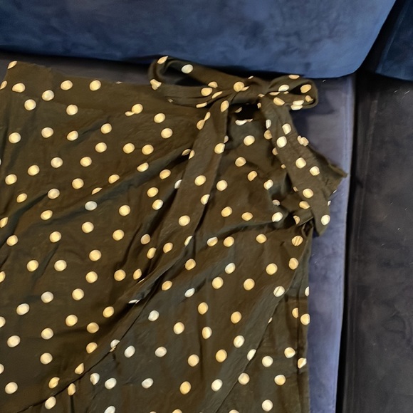 Polka dot skirt with side to bottom ruffle tie - Picture 5 of 6